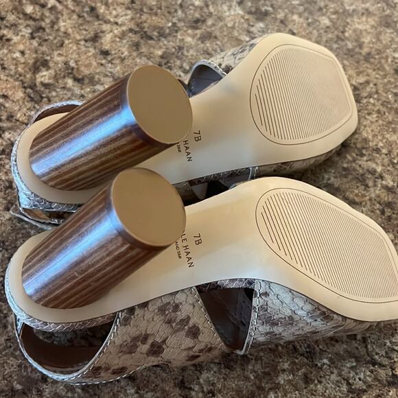 Cole Haan Reina City Sandals Leather Snake Print Ankle Strap Heels NEW Size 7 - Picture 9 of 10